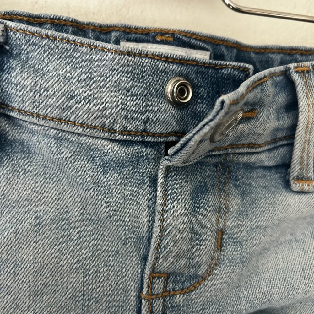 Old Navy Girls Size 5 Light Blue Kids Denim Shorts Adjustable Waist